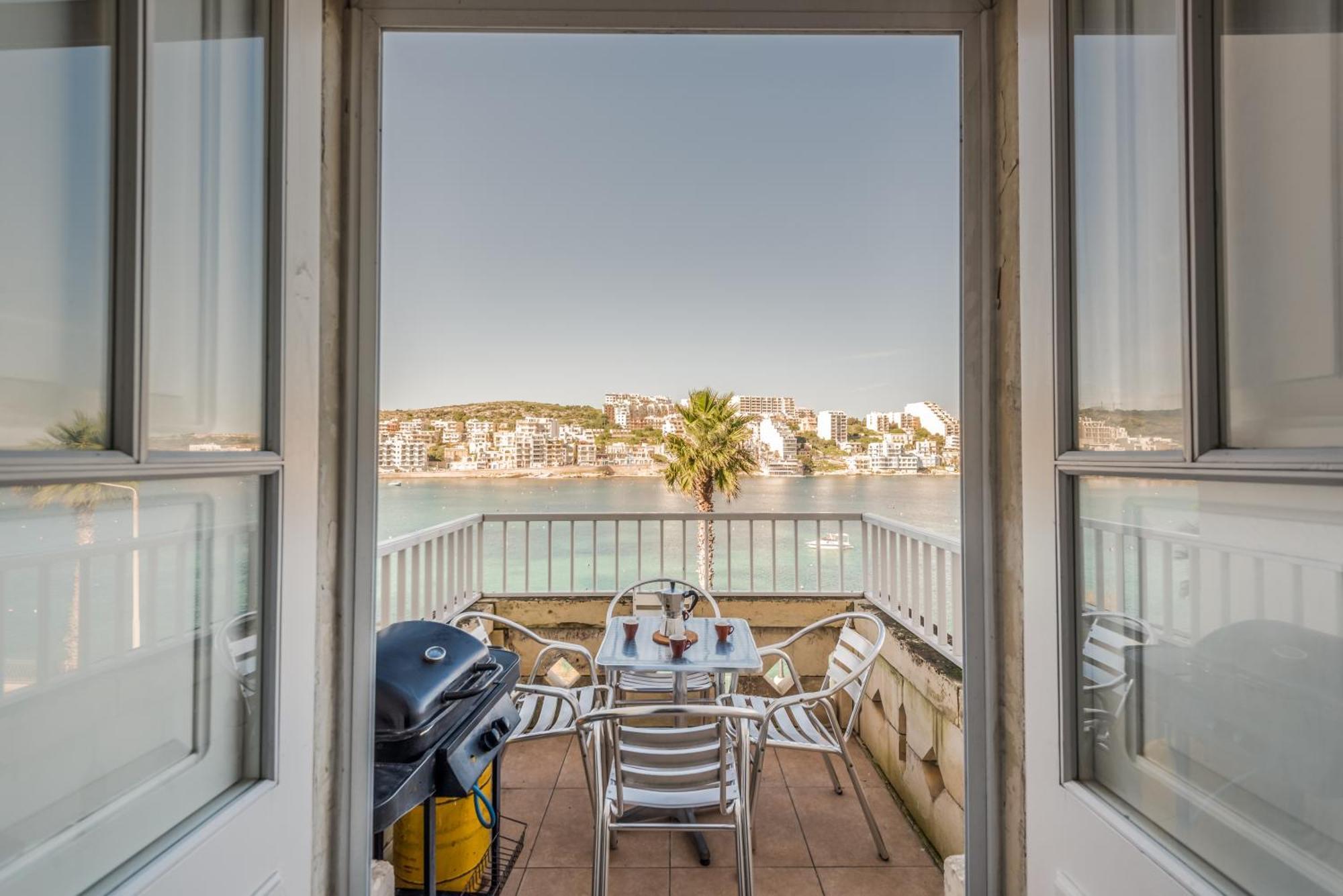 Blue Harbour 2 Bedroom Seafront Apartments With Stunning Seaviews - By Getawaysmalta St. Paul's Bay Luaran gambar