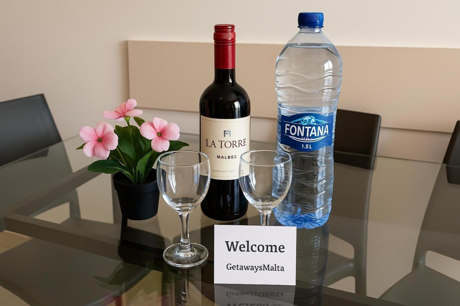 Blue Harbour 2 Bedroom Seafront Apartments With Stunning Seaviews - By Getawaysmalta St. Paul's Bay Luaran gambar